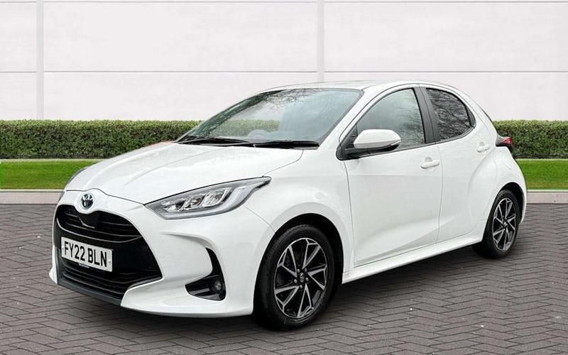 Used Toyota Yaris Hybrid Design 116 HP (85 kW) 2025 Hatchback