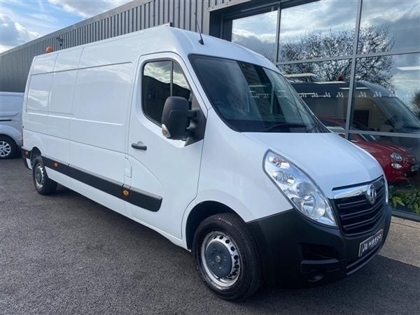 White Used 2019 Vauxhall Movano Van | £8,950 (Good price) - Image 1/1