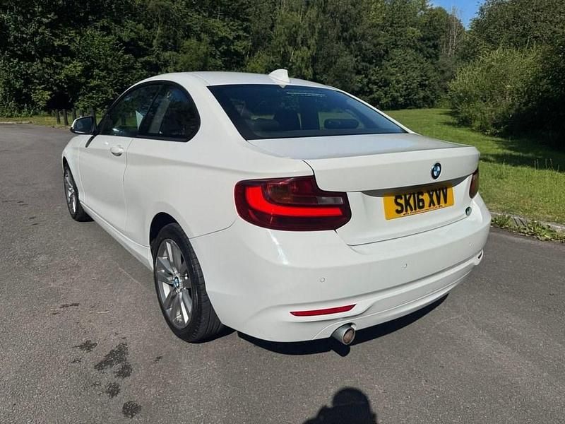 Used BMW 218 Comfort Edition 150 HP (110 kW) 2016 White Coupe