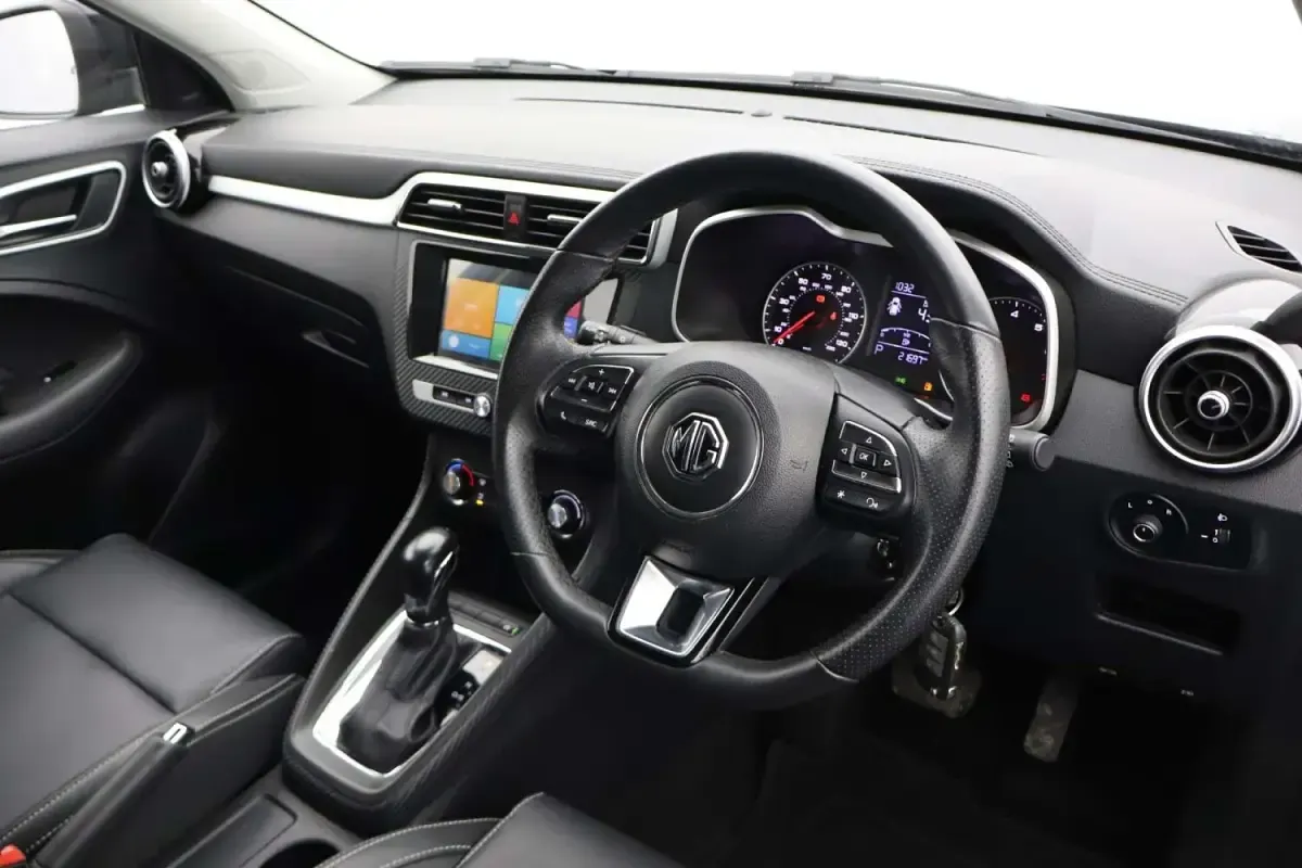 Used MG ZS Exclusive 111 HP (81 kW) 2020 Black SUV
