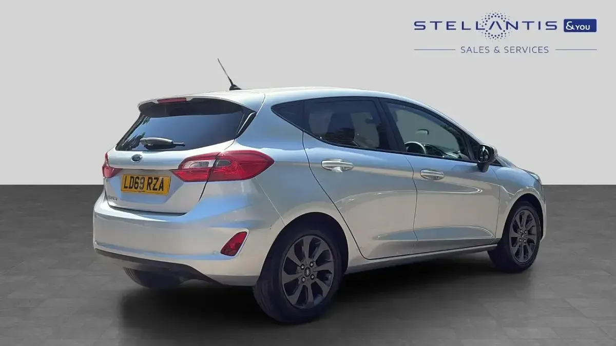 Used Ford Fiesta Trend 84 HP (61 kW) 2019 Grey Hatchback
