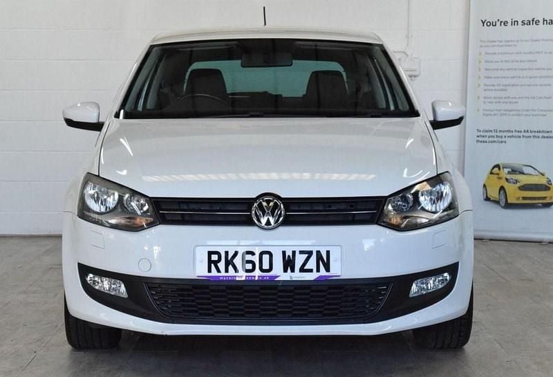 Used VW Polo 70 HP (51 kW) 2010 White Hatchback