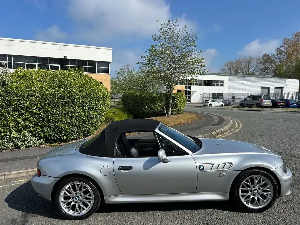 Used BMW Z3 Sport Line 170 HP (125 kW) 2001 Silver Cabriolet