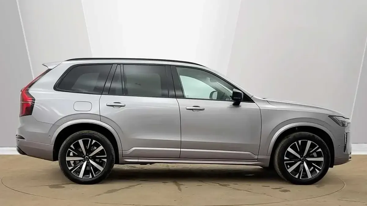 Used Volvo XC90 Plus 455 HP (334 kW) 2025 Silver SUV