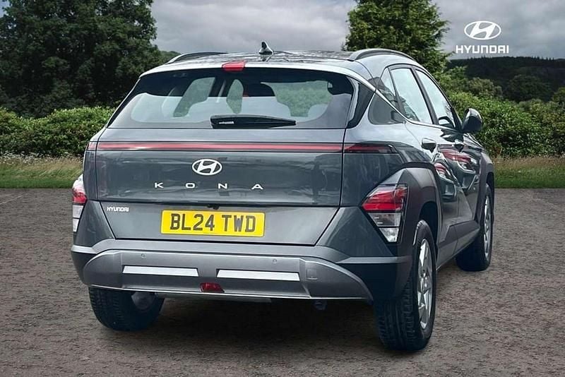 Usado Hyundai Kona Advanced 120 HP (88 kW) 2024 Cinzento SUV