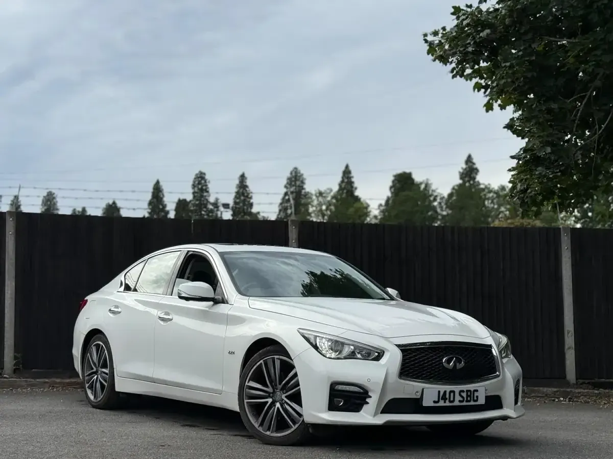 Used Infiniti Q50 Sport Tech 170 HP (125 kW) 2015 White Sedan