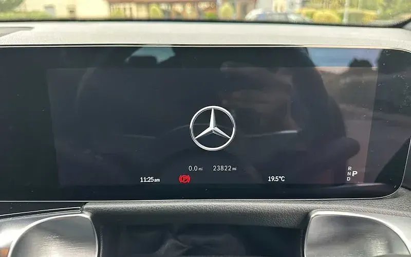 Used Mercedes GLB200 Executive 163 HP (119 kW) 2025 Grey SUV