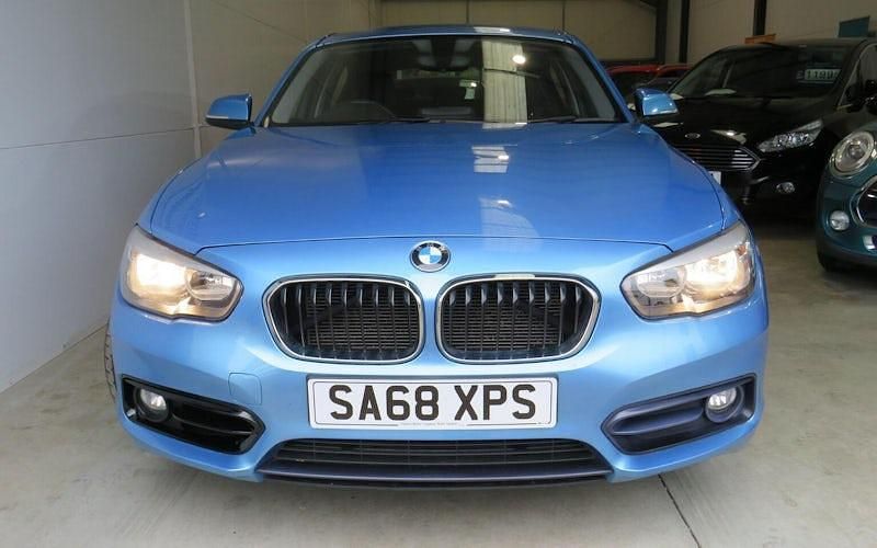 Used BMW 118 Sport Line 136 HP (100 kW) 2018 Blue Hatchback