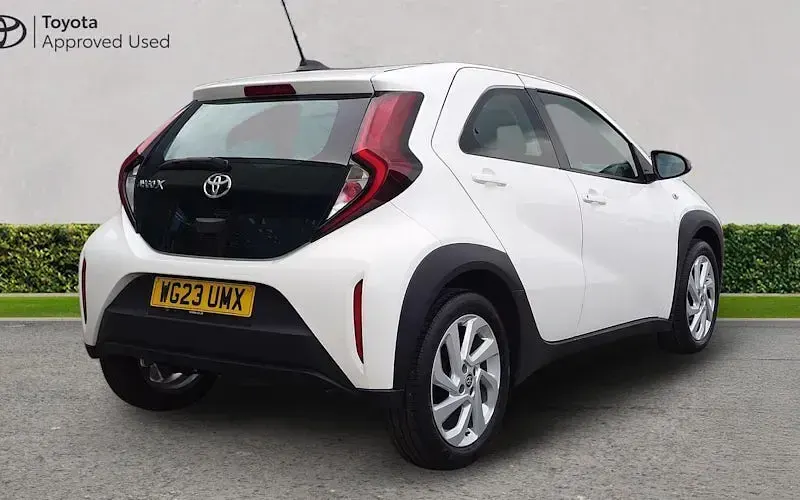 Used Toyota Aygo X PURE 72 HP (52 kW) 2025 SUV