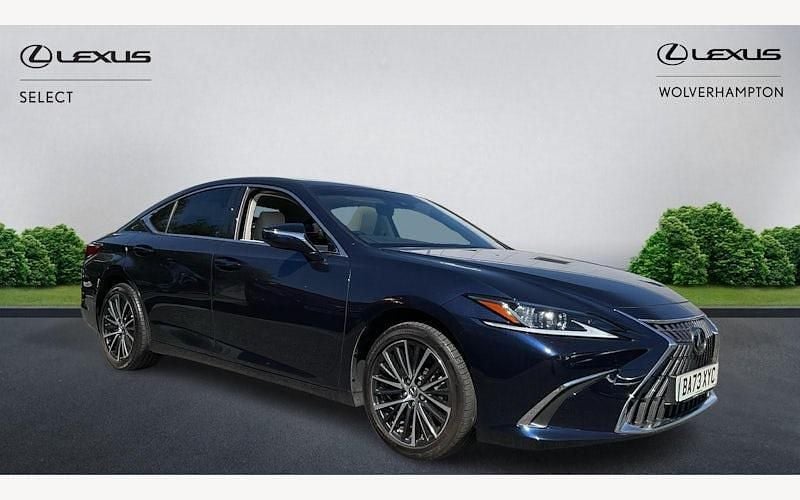 Used 2021 Lexus ES300H Sedan | £30,795 (Fair price) - Image 1/3