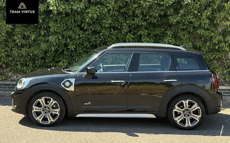 Used Mini Cooper S Countryman Exclusive 220 HP (161 kW) 2022 Black SUV