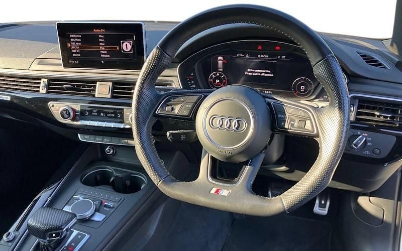 Used Audi A4 Black Edition 190 HP (139 kW) 2017 White Estate