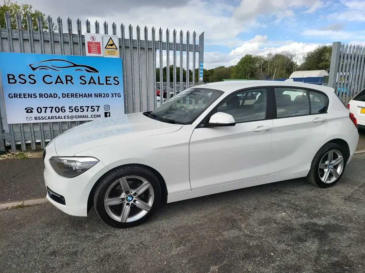 Used BMW 116 Sport Line 115 HP (84 kW) 2013 White Hatchback