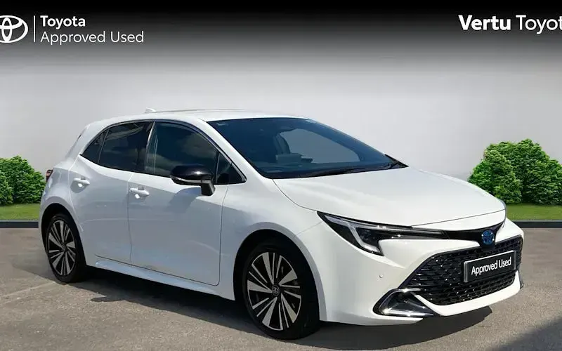 Used Toyota Corolla Design 140 HP (102 kW) 2026 Hatchback