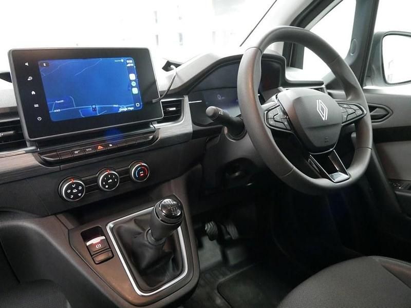 Used Renault Kangoo 95 HP (69 kW) 2024 White MPV