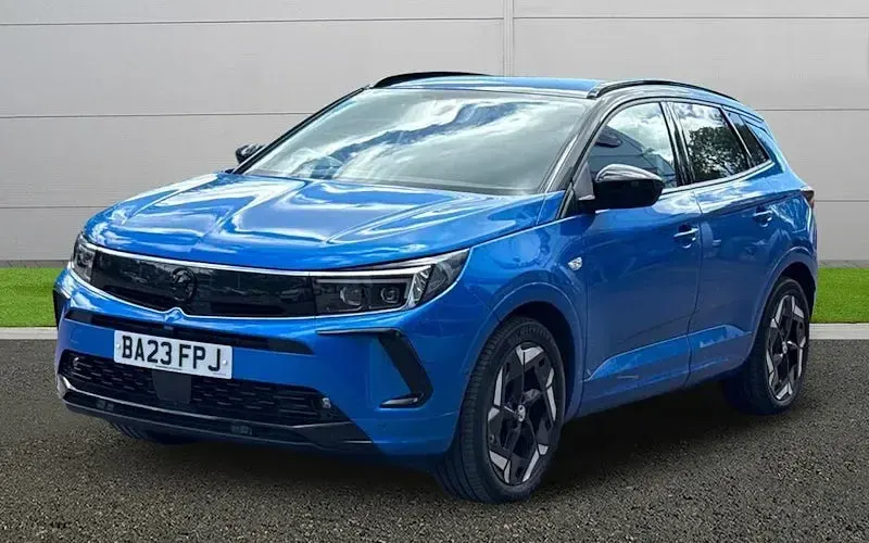 Used Vauxhall Grandland X GSe 300 HP (220 kW) 2023 Blue SUV