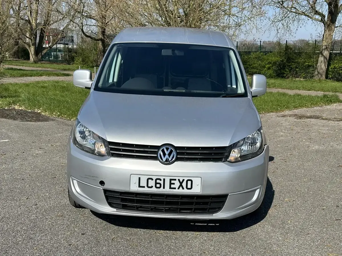 Used VW Caddy 102 HP (75 kW) 2011 Silver MPV