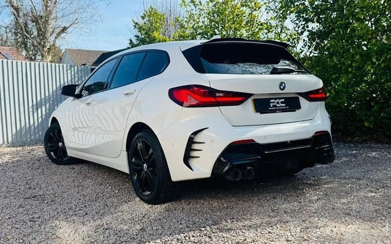 Used BMW 118 Sport Line 140 HP (102 kW) 2020 White Hatchback