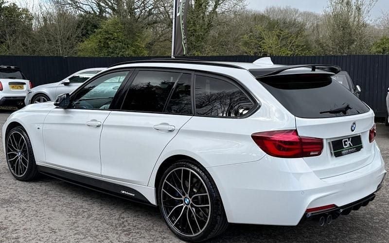 Used BMW 320 M Sport 190 HP (139 kW) 2019 White Estate