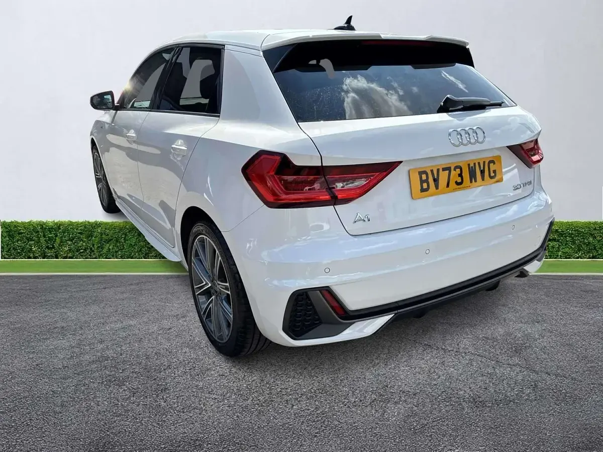 Used Audi A1 S-Line 110 HP (80 kW) 2023 White SUV