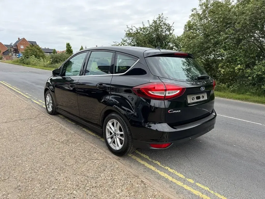 Used Ford C-MAX Zetec 120 HP (88 kW) 2017 Black MPV