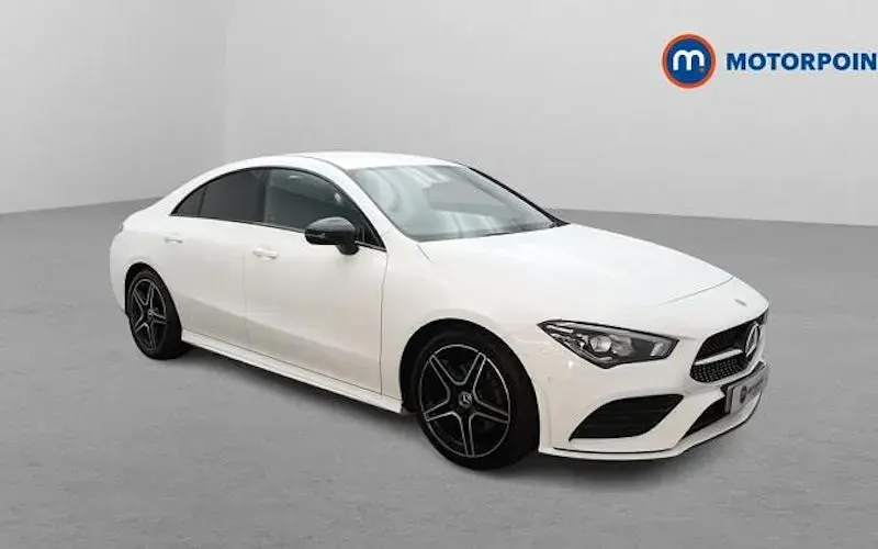 Begagnad Mercedes CLA180 Executive 136 HK (100 kW) 2022 Sedan