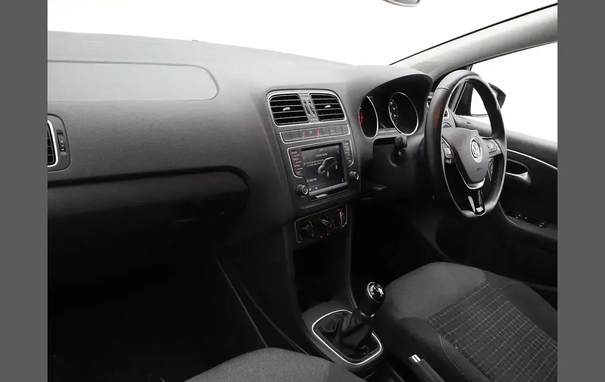 Used VW Polo Edition 88 HP (64 kW) 2017 Grey Hatchback