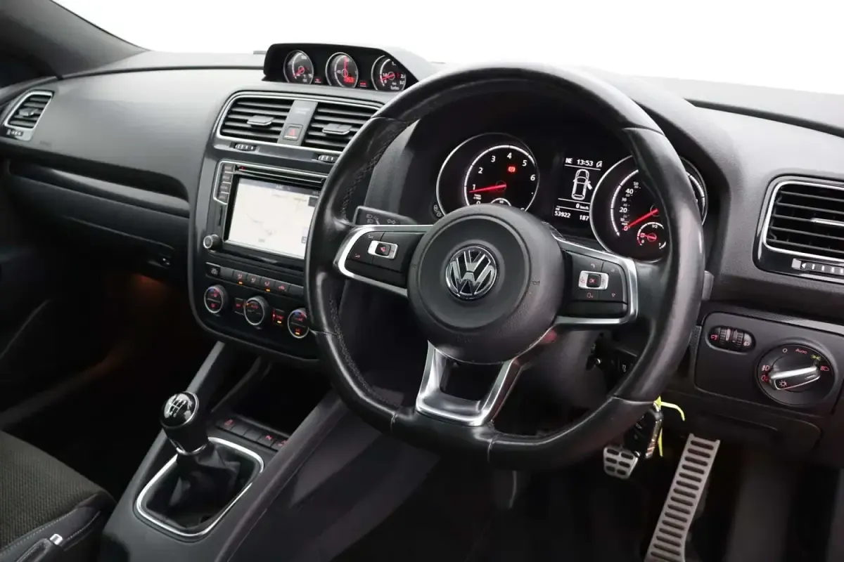 Used VW Scirocco GT 180 HP (132 kW) 2015 Red Coupe