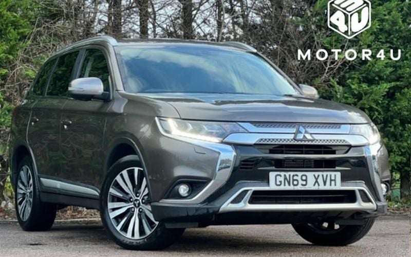 Used Mitsubishi Outlander 150 HP (110 kW) 2020 SUV