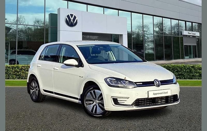 White Used 2019 VW e-Golf Hatchback | £10,292 (Fair price) - Image 1/4