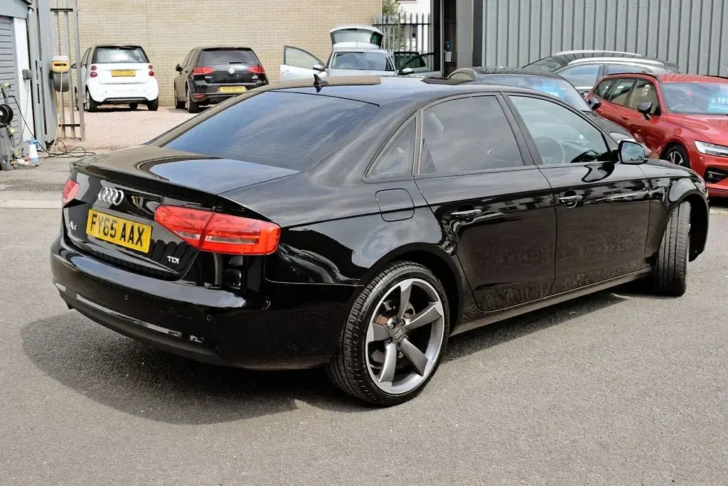 Used Audi A4 Business 150 HP (110 kW) 2015 Black Sedan