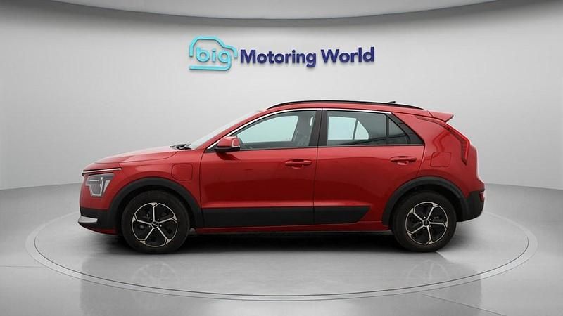 Used Kia Niro 180 HP (132 kW) 2024 Red SUV