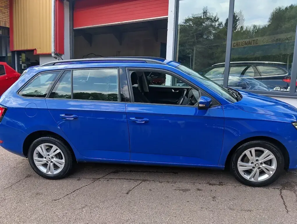 Used Skoda Fabia SE 95 HP (69 kW) 2020 Blue Hatchback