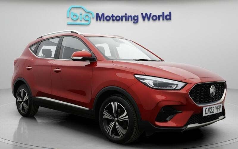 Red Used 2022 MG ZS Excite Sedan | £10,300 (Fair price) - Image 1/4