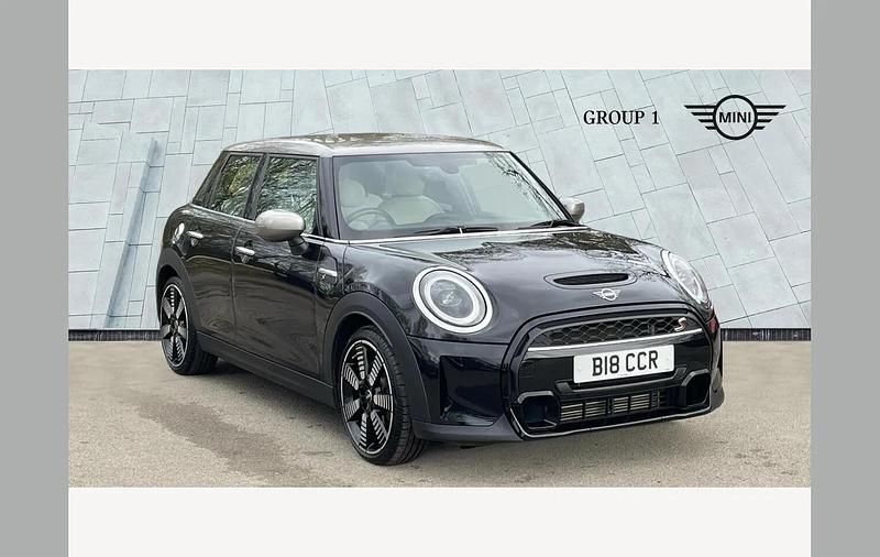 Used Mini Cooper S Exclusive 178 HP (130 kW) 2022 Black Hatchback