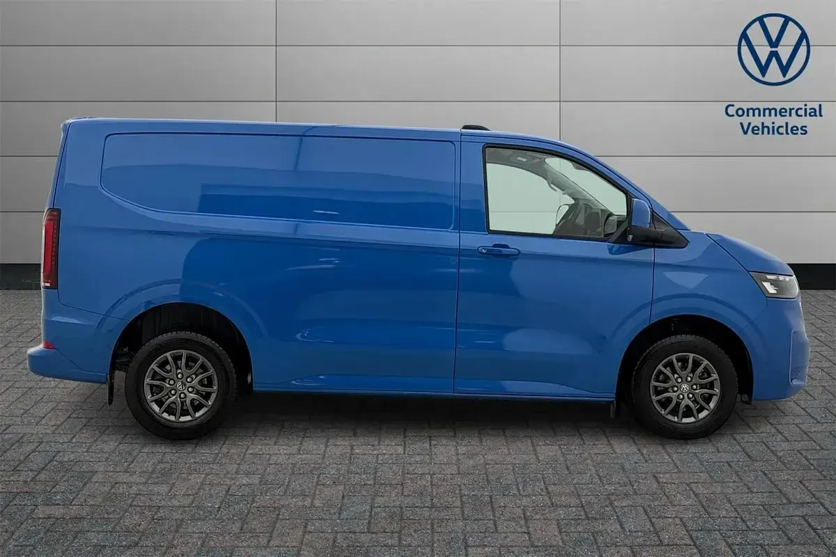 Used VW Transporter Pro 2025 Blue Van