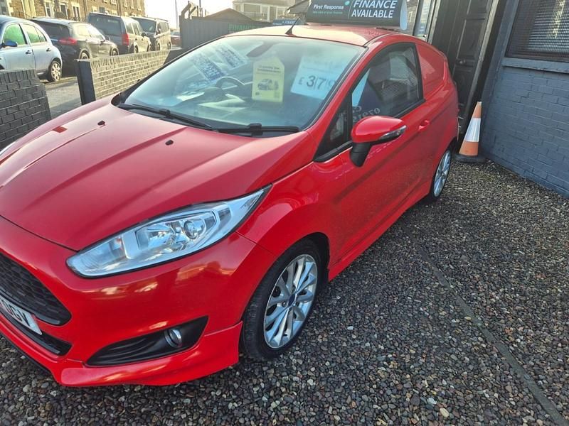 Used Ford Fiesta Sport 2014 Red Hatchback