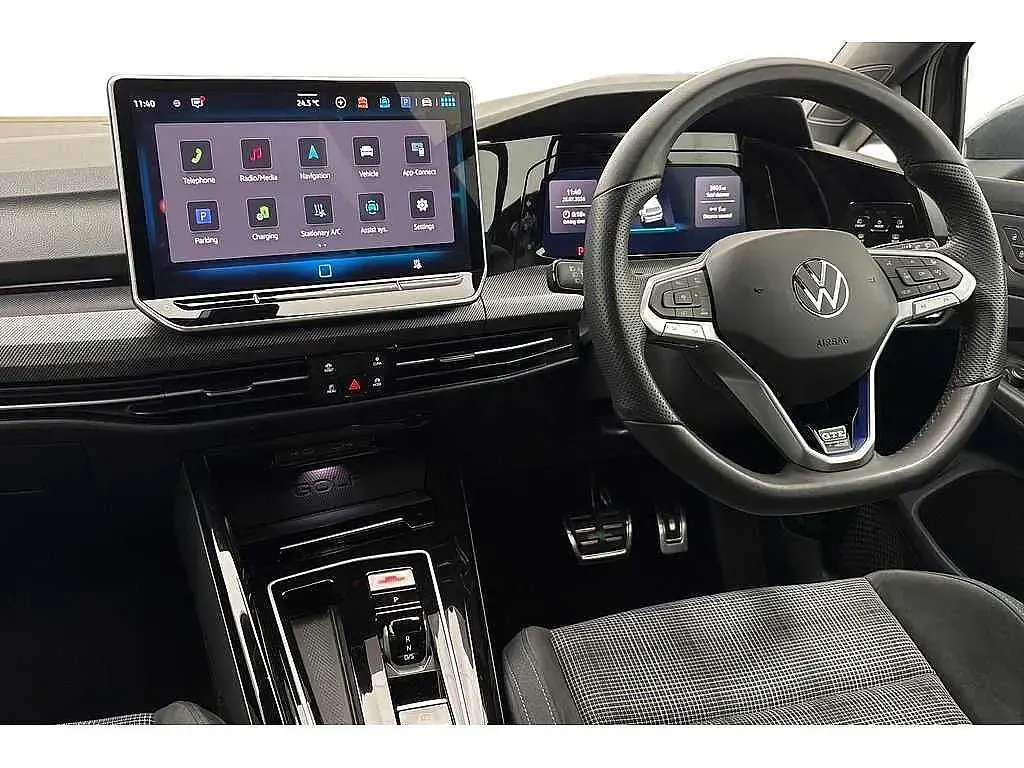 Used VW Golf VIII 272 HP (200 kW) 2026