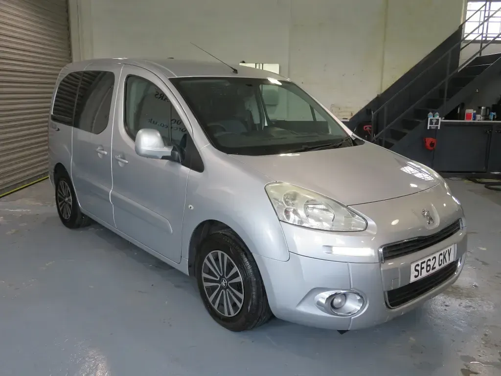 Used Peugeot Partner 2012 Silver MPV