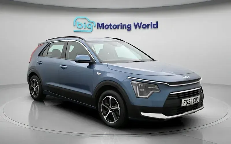 Used Kia Niro 141 HP (103 kW) 2023 Blue SUV