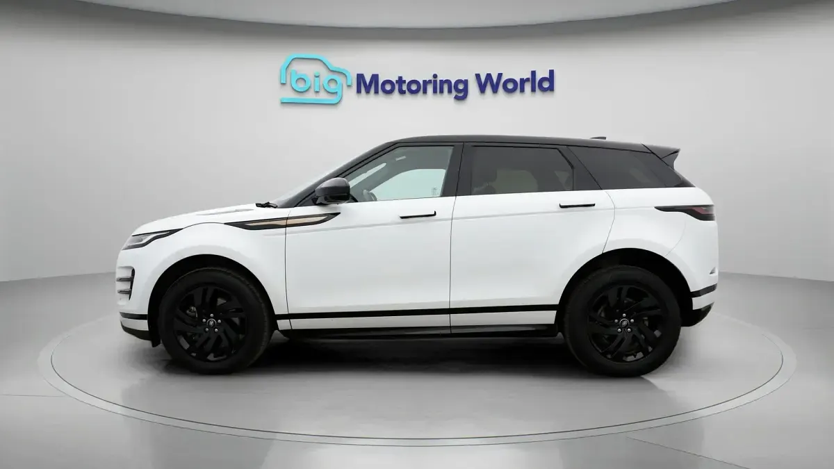 Used Land Rover Range Rover evoque R-Dynamic 207 HP (152 kW) 2022 White SUV