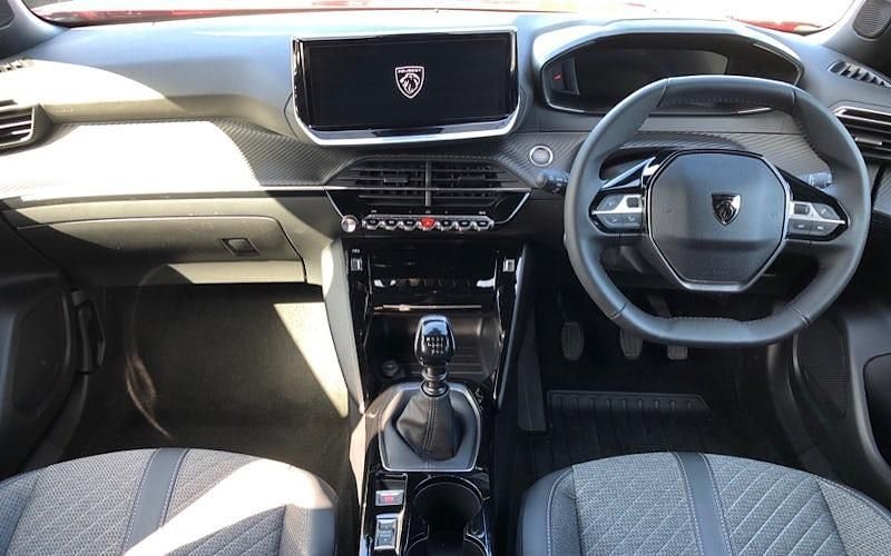 Used Peugeot 2008 Allure 131 HP (96 kW) 2025 SUV