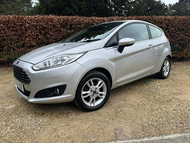 Used Ford Fiesta Zetec 2016 Silver Hatchback