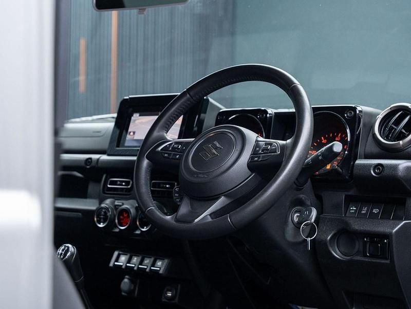 Used Suzuki Jimny SZ5 102 HP (75 kW) 2020 Silver SUV