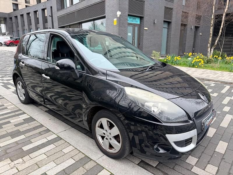 Usado Renault Scénic III Dynamique 2011 Preto Monovolume