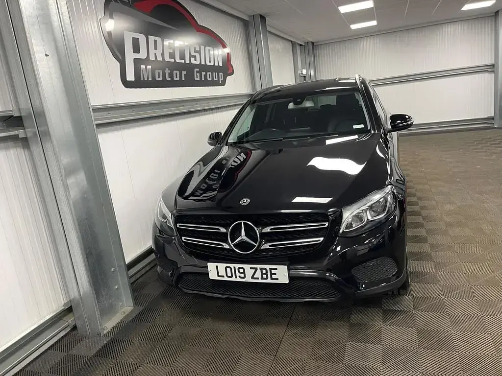 Used Mercedes GLC250 Urban 211 HP (155 kW) 2019 Black SUV