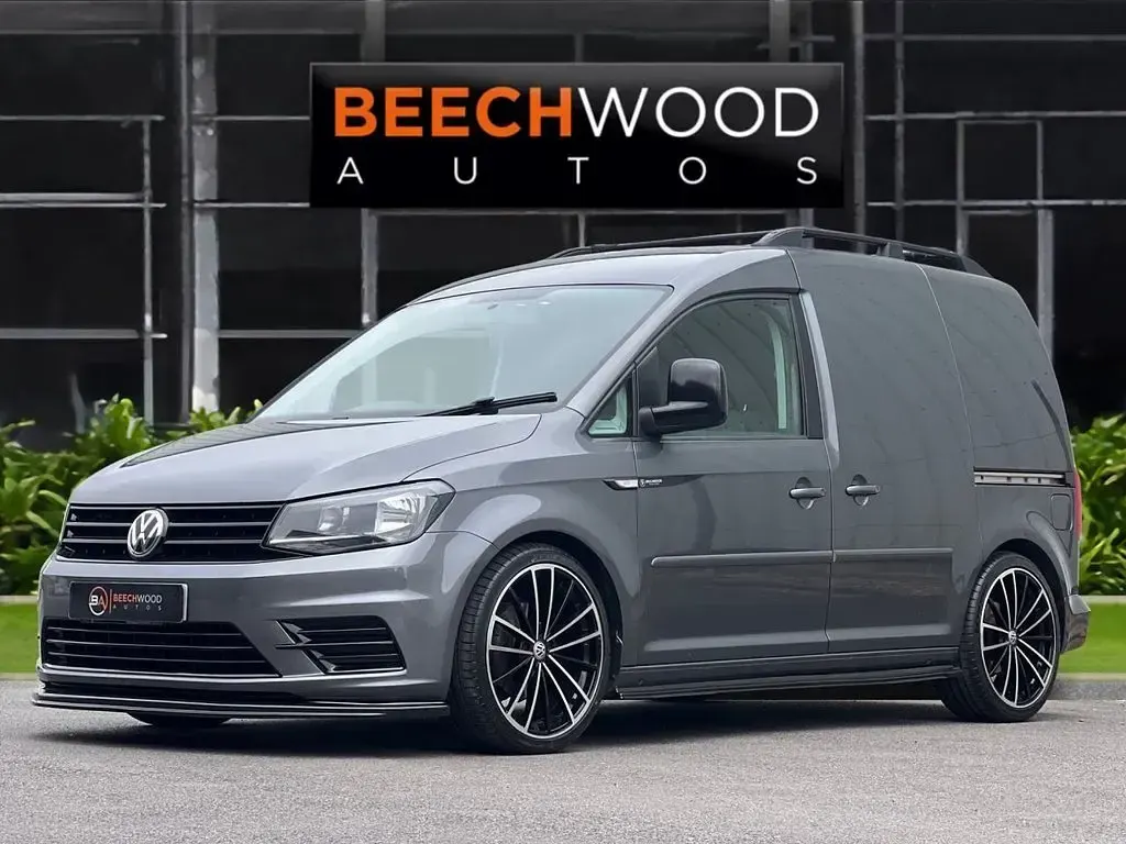 Used VW Caddy Trendline 122 HP (89 kW) 2018 Grey MPV