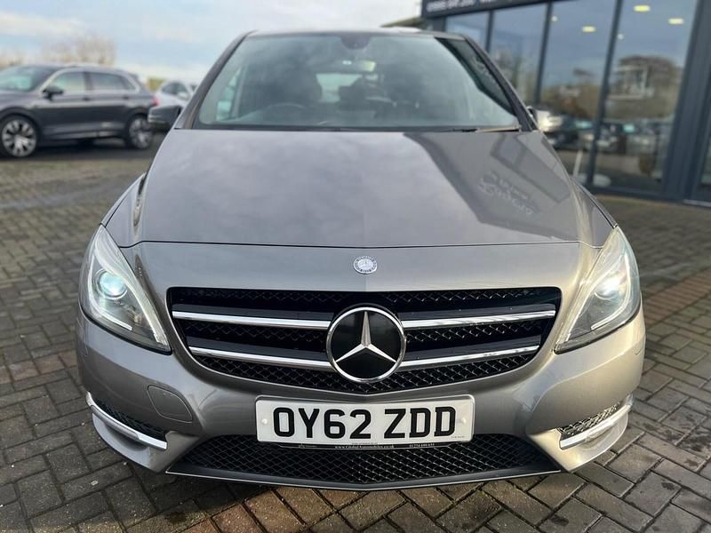 Used Mercedes B180 2012 Grey MPV