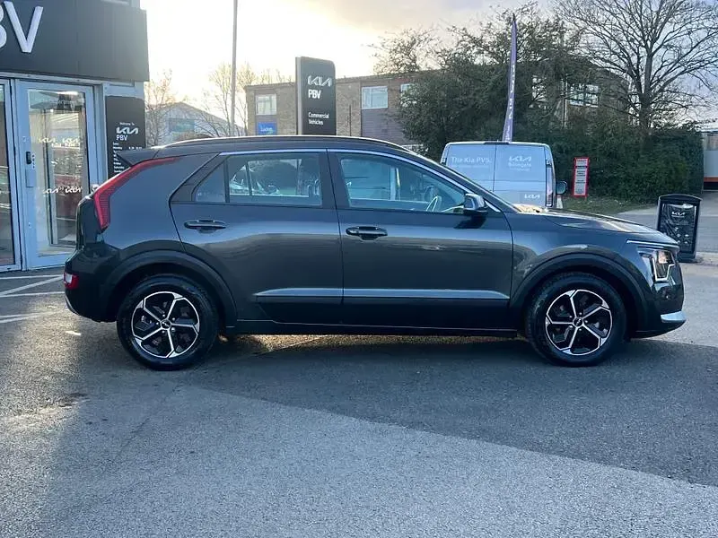 Used Kia Niro 2025 Grey SUV