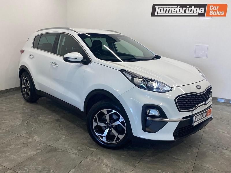 White Used 2022 Kia Sportage 2 SUV | £12,495 (Super price) - Image 1/4